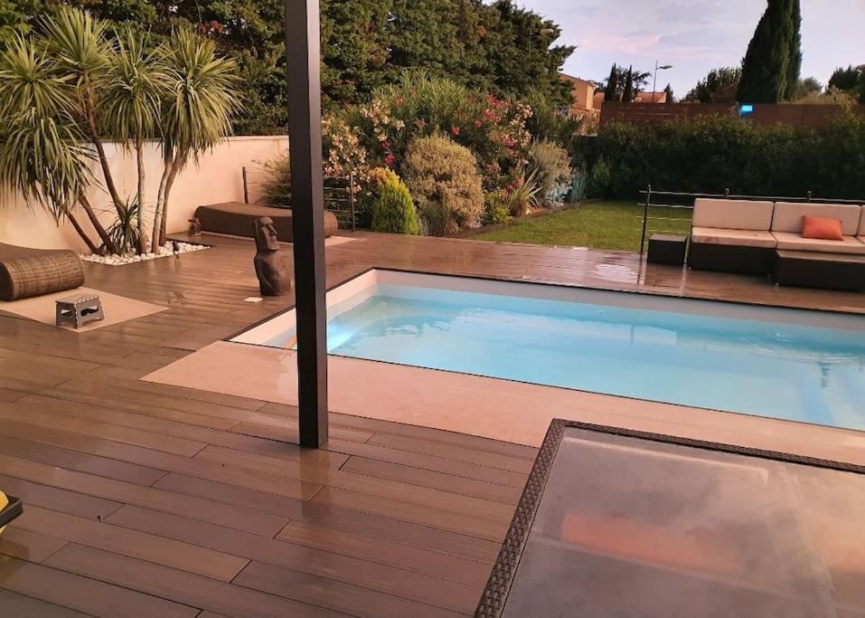 Maison De Vacances Contemporaine Avec Piscine Villa Vedene Ngoại thất bức ảnh