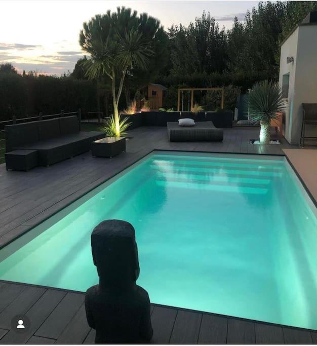 Maison De Vacances Contemporaine Avec Piscine Villa Vedene Ngoại thất bức ảnh